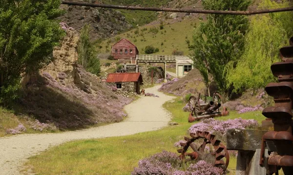 Queenstown Gold Trail Four Wheel Drive Tour