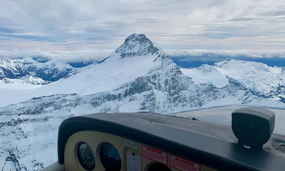 Scenic Trial Flight | U Fly Wanaka | Everything New Zealand-3