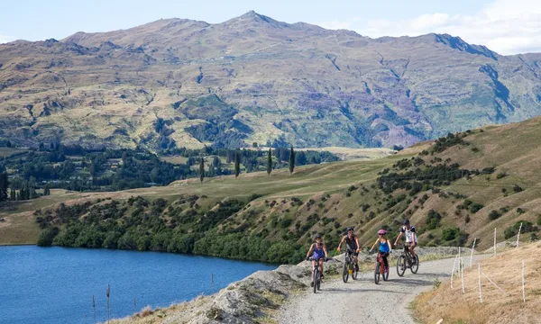 Ride to the Sky Guided E-Bike Tour in Queenstown