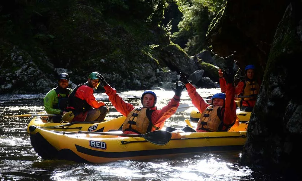 Grade 2 Wellington Rafting | Everything New Zealand-2