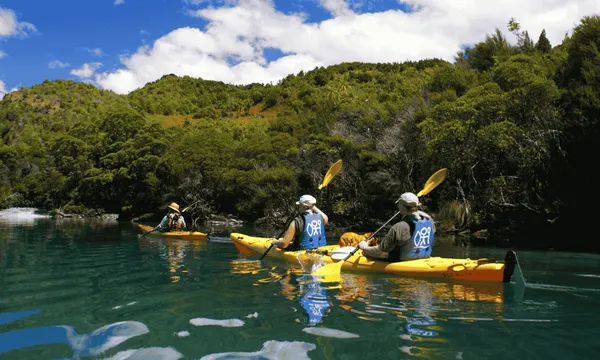 Guided Kayaking Tours - Glenorchy