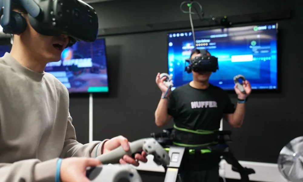 Thrill Zone Omni VR Experience | Everything New Zealand -6