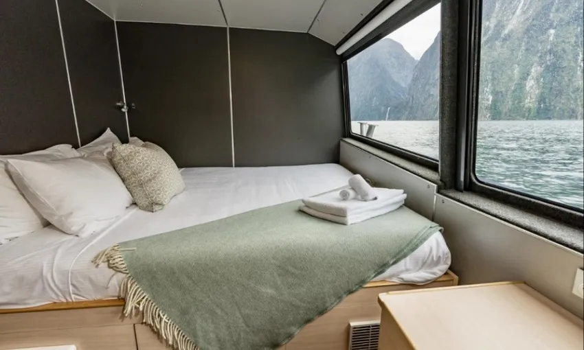 Milford Sound Overnight Cruise with Fiordland Discovery | Everything New Zealand