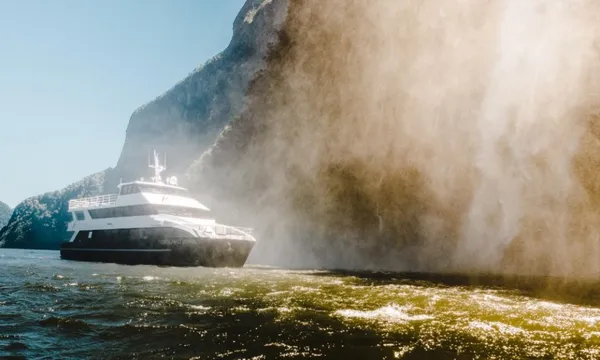 Luxury Milford Sound Overnight Cruise