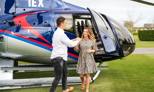 Helicopter Flight, Wine Tasting & Lunch in North Canterbury