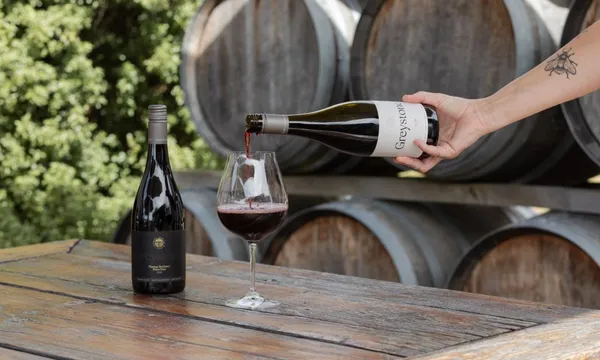 Helicopter Flight, Wine Tasting & Lunch in North Canterbury
