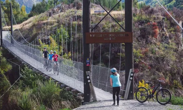 Self Guided Bike Ride - Arrowtown to Gibbston