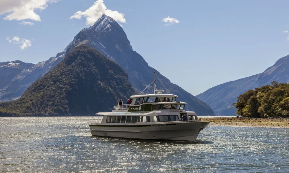 Milford Sound Cruise - Mitre Peak Cruise Tours | Everything New Zealand-3