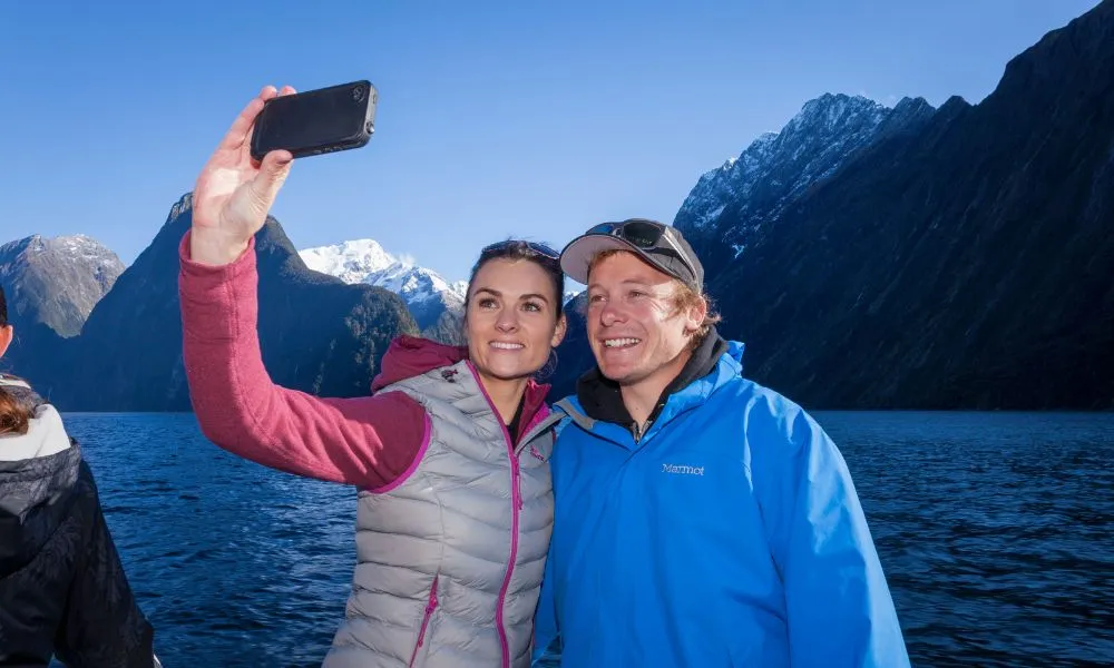 Milford Sound Cruise - Mitre Peak Cruise Tours | Everything New Zealand-5