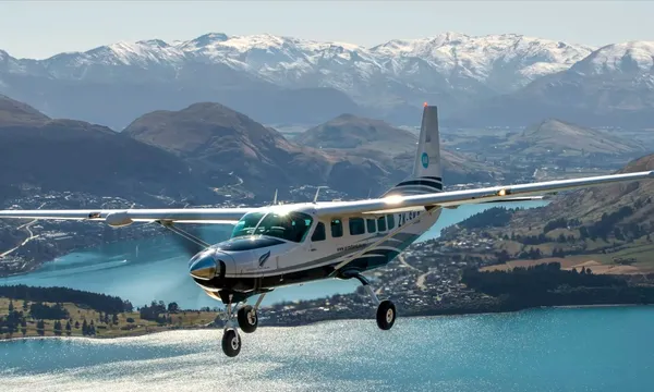 Milford Sound Fly | Land | Fly with Air Milford