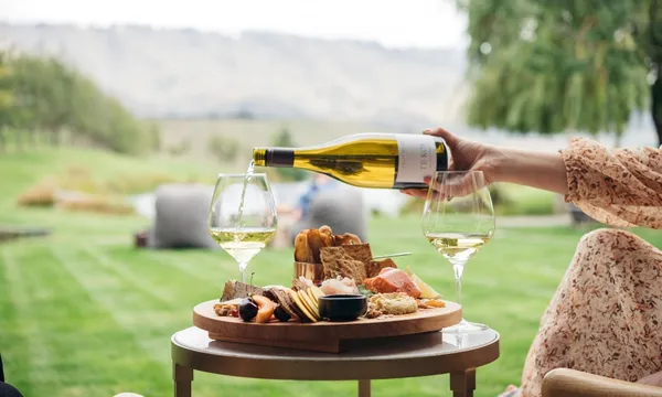 Private Wine Tour & Luxury Transfers