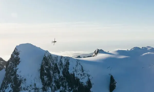 Scenic Plane Flights from Queenstown to Mount Cook