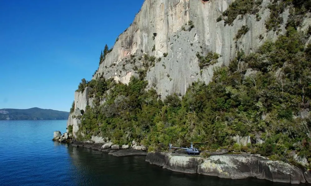 Huka Falls Helicopter Flight in Taupo | Everything New Zealand-3