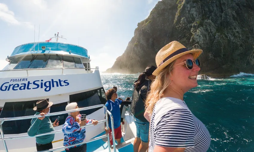 Bay of Islands Day Tour & Hole in the Rock, Auckland | Everything New Zealand