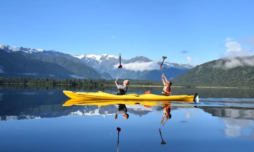 Glacier Kayak Tours | Kayaking Franz Josef - Everything New Zealand