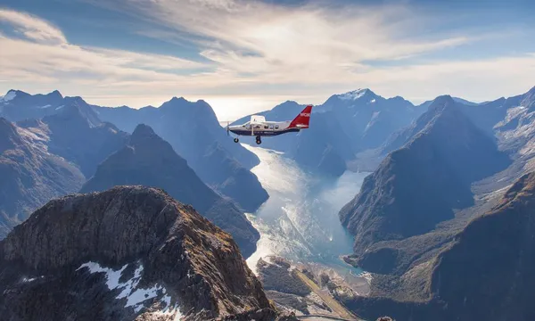 Milford Sound Small Group Coach Cruise Fly from Queenstown