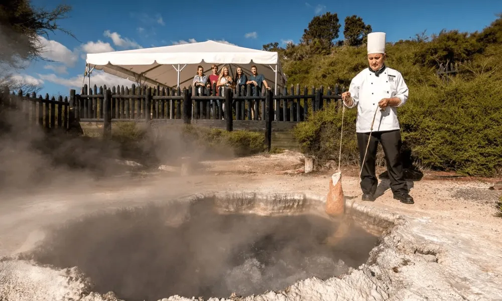 Hobbiton & Rotorua Geothermal Valley Tour Auckland | Everything New Zealand-5