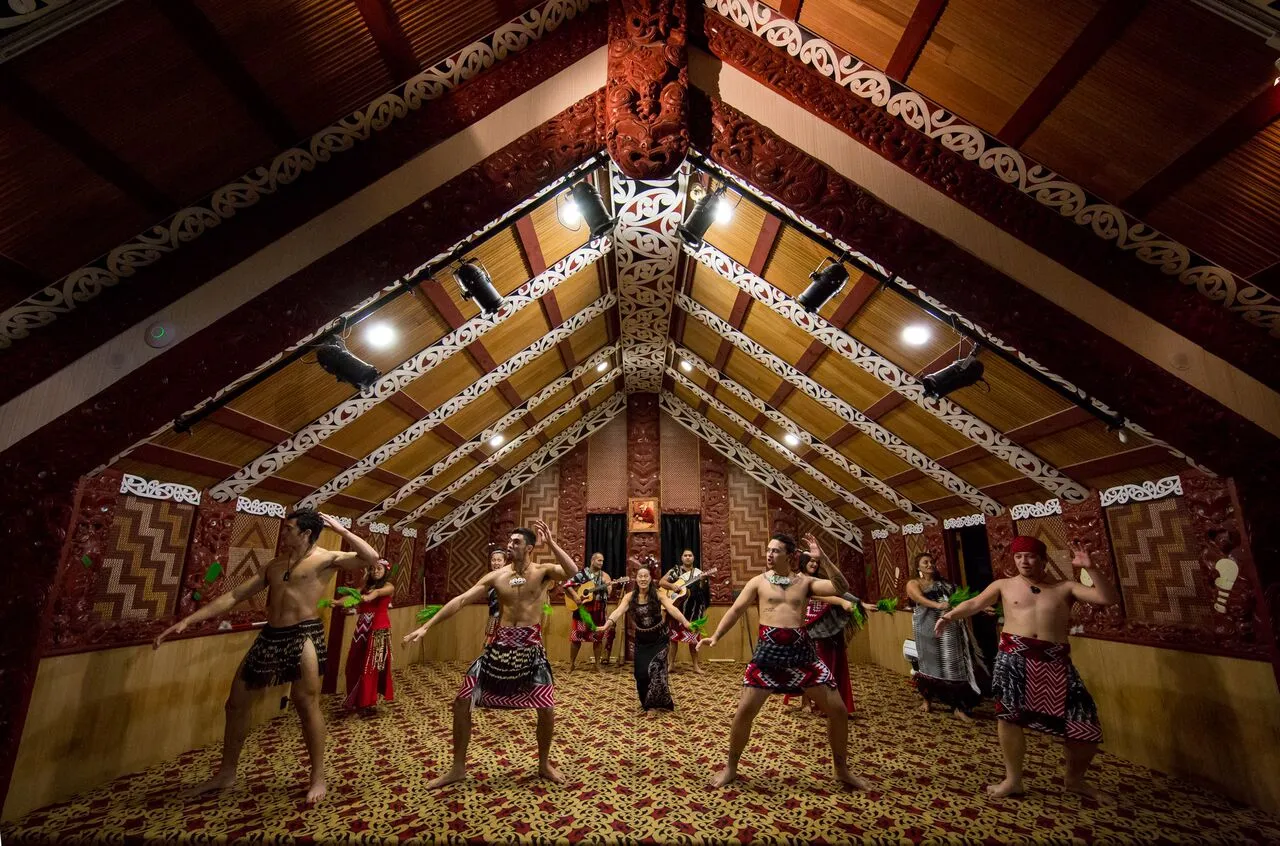 Waitomo & Rotorua Day Tours from Auckland | Everything New Zealand-9