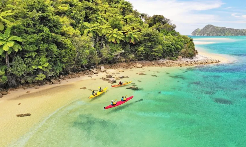 Walk & Kayak Tours Abel Tasman | Everything New Zealand