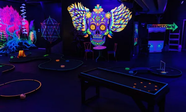 Putt n' Glow Indoor Mini Golf with Thrillzone