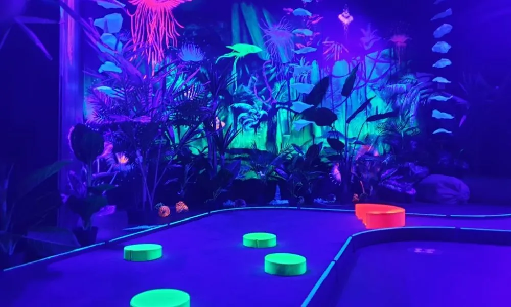 Putt n' Glow Mini Golf Queenstown | Everything New Zealand-7