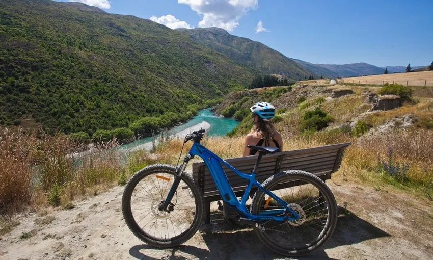 Bike Wine Tour Queenstown | Everything New Zealand