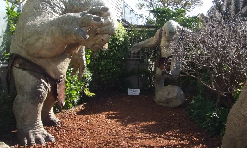 Wellington Rover Tours | Lord of the Rings - Everything New Zealand