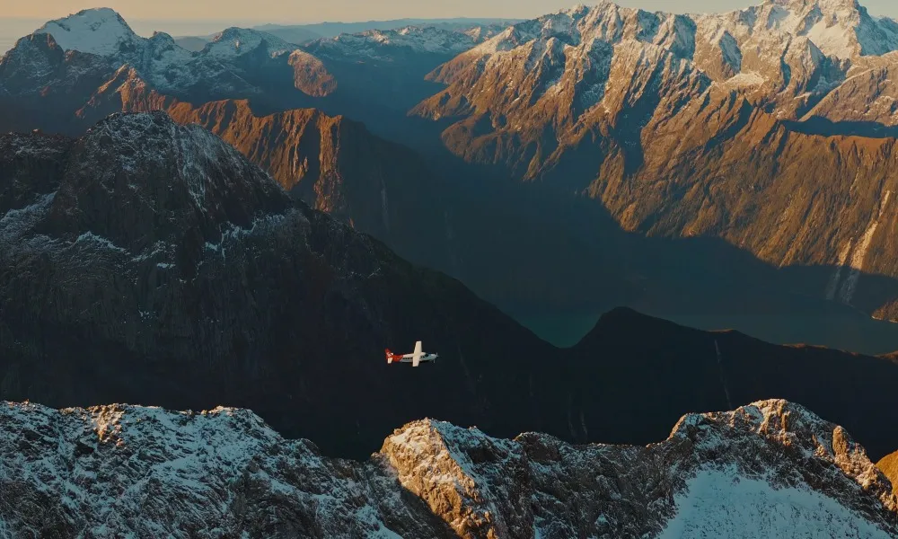 Milford Sound to Queenstown Flyback | Everything New Zealand-1
