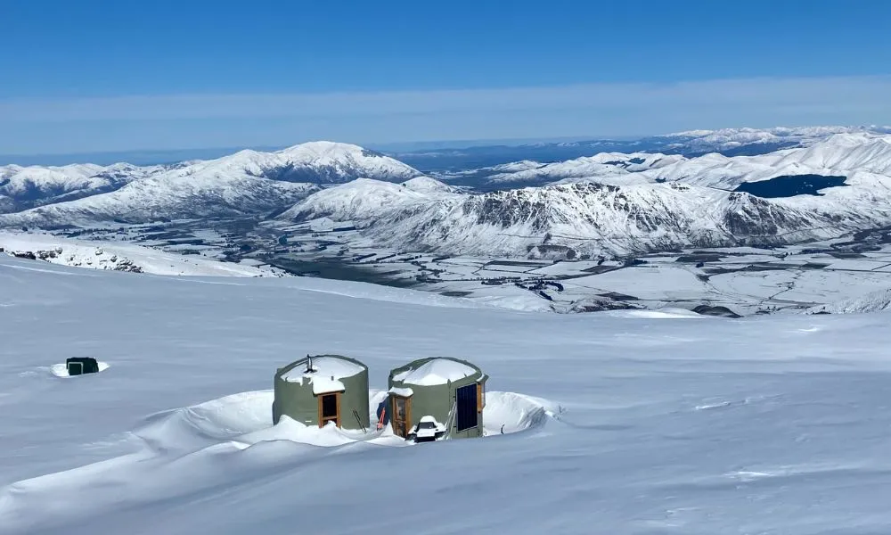 Snowmoto Queenstown Overnight Tour | Everything New Zealand-3