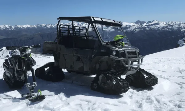 Snowmoto Snowcat Tours from Queenstown
