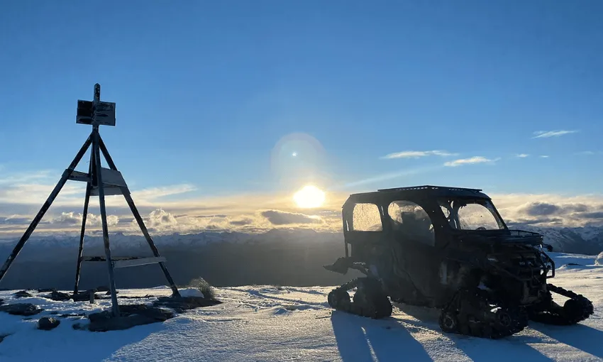 Snowmoto Snowcat Tours Queenstown | Everything New Zealand