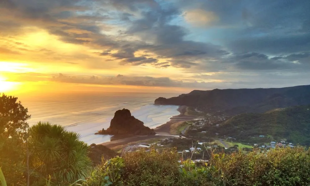 West Coast & Piha Day Trip from Auckland | Everything New Zealand-1