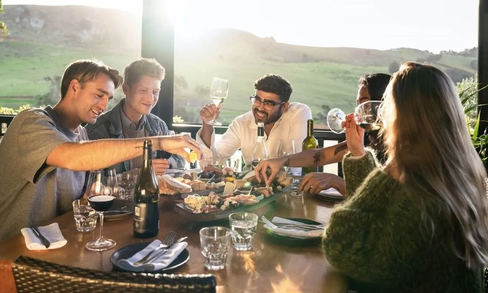 Waiheke Island Wine & Dine Lunch Tour | Everything New Zealand -1