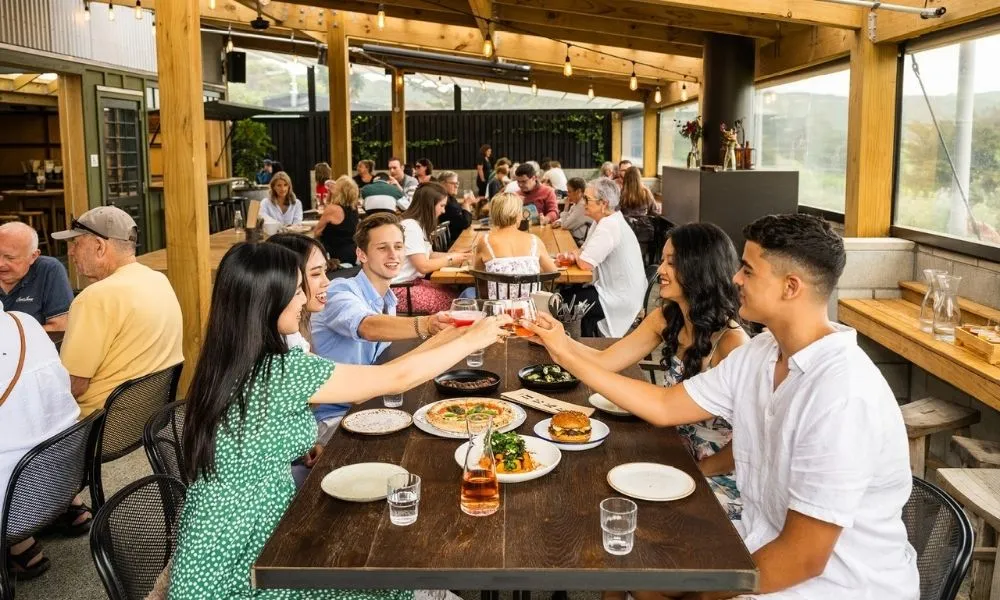 Waiheke Island Wine & Dine Lunch Tour | Everything New Zealand -5