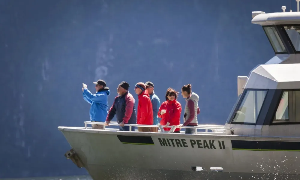 Milford Sound Heli Cruise Heli | Everything New Zealand-4