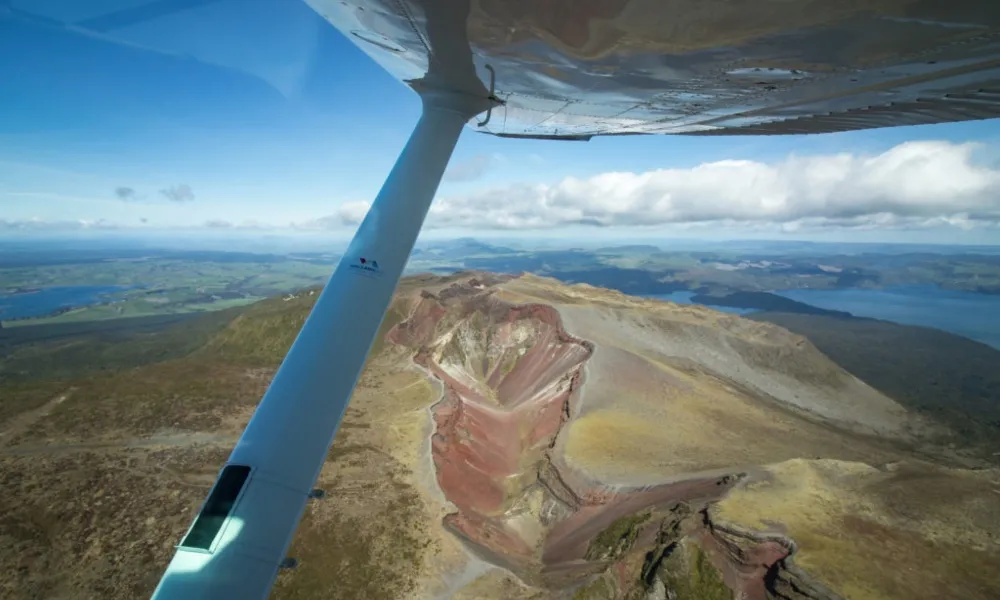Rotorua Float Plane – Eruption Trail Tour | Everything New Zealand-3