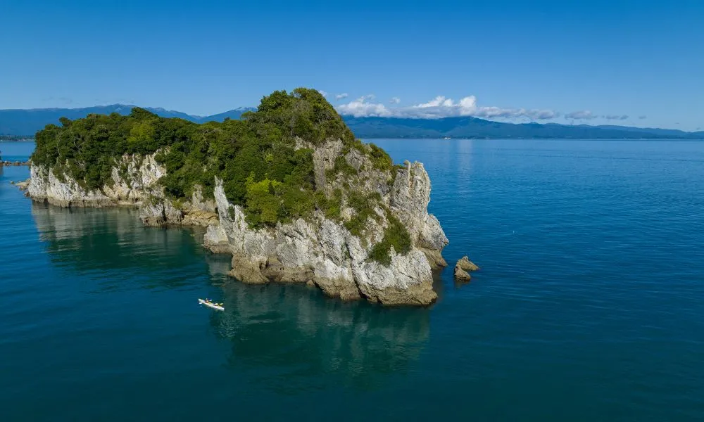Full Day Golden Bay Freedom Kayak, Abel Tasman | Everything New Zealand-5