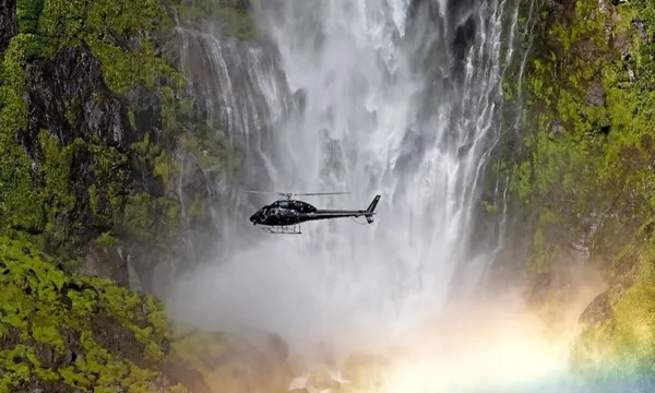 Fiordland's Finest Helicopter Flight with Heliworks