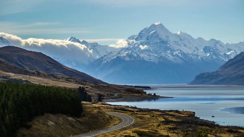 Queenstown to Christchurch One Way via Mt Cook | Everything New Zealand