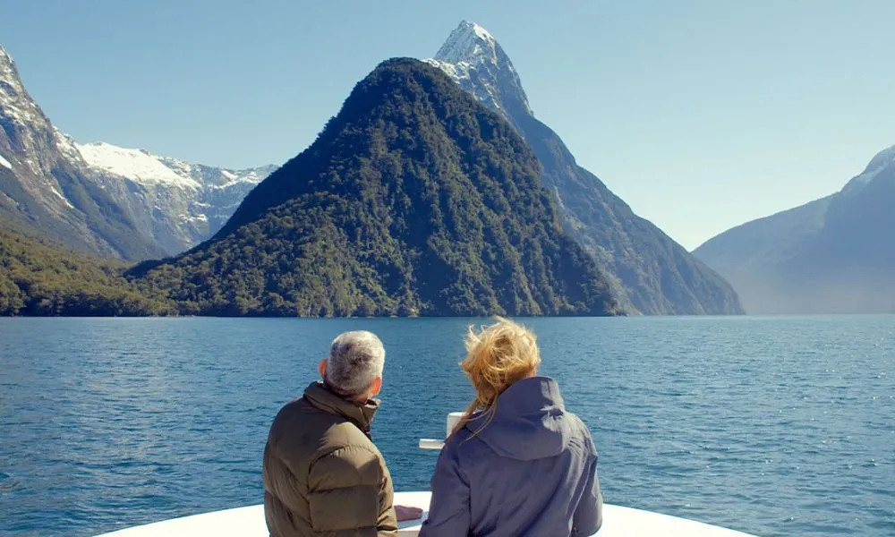 Small Group Milford Sound Coach and Cruise from Te Anau - Fiordland Tours | Everything New Zealand-2