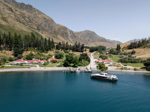 Spirit of Queenstown Cruise & Walter Peak BBQ Dining