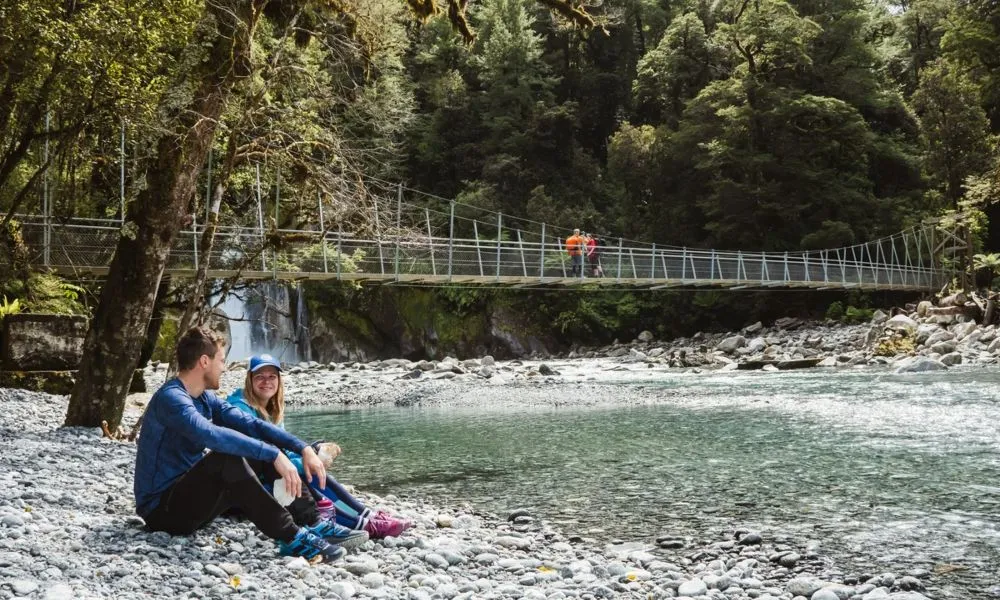 Day Walk & Water Taxi Milford Sound | Everything New Zealand-2