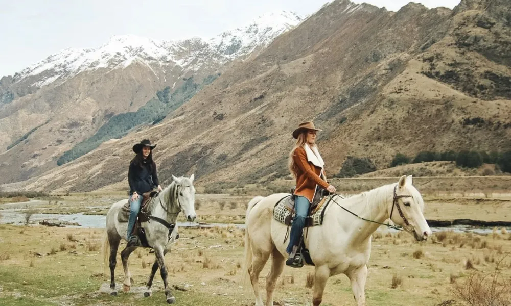 Moke Lake Queenstown Horse Riding | Everything New Zealand-4