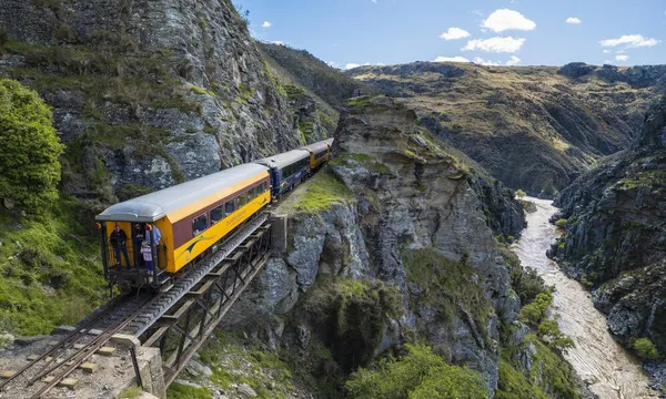 Scenic Railway through Taieri Gorge from Dunedin