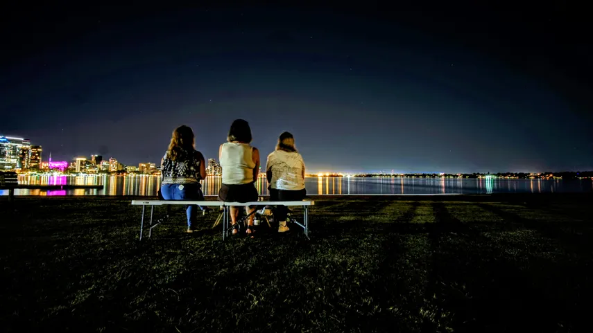 Perth Guided City Lights Tour, Dessert & Drink | Experience Oz