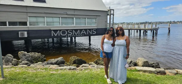 Swan River & Perth Coast Tour with Picnic & Wine - Half Day