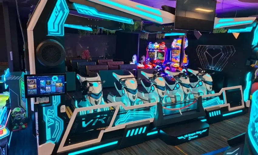 Darwin Hologram Zoo, VR and Arcade - Full Day | Experience Oz