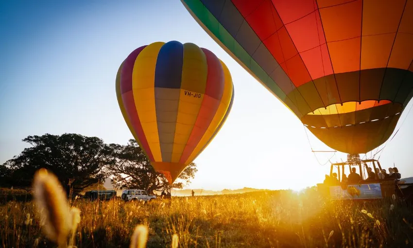 Byron Bay Hot Air Ballooning - Book Now | Experience Oz