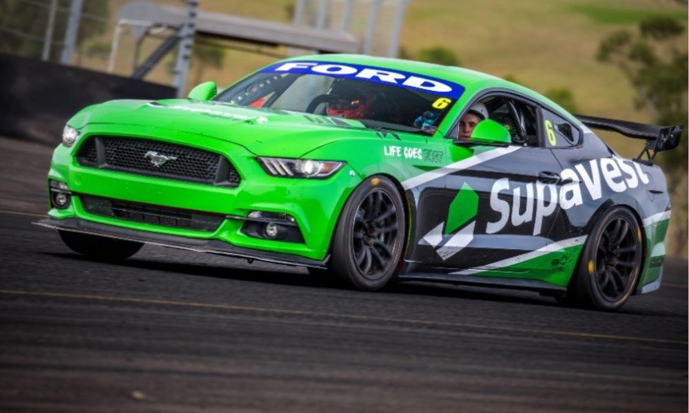 V8 Front Seat Hot Laps Ride, 3 Laps with Comms - Sydney