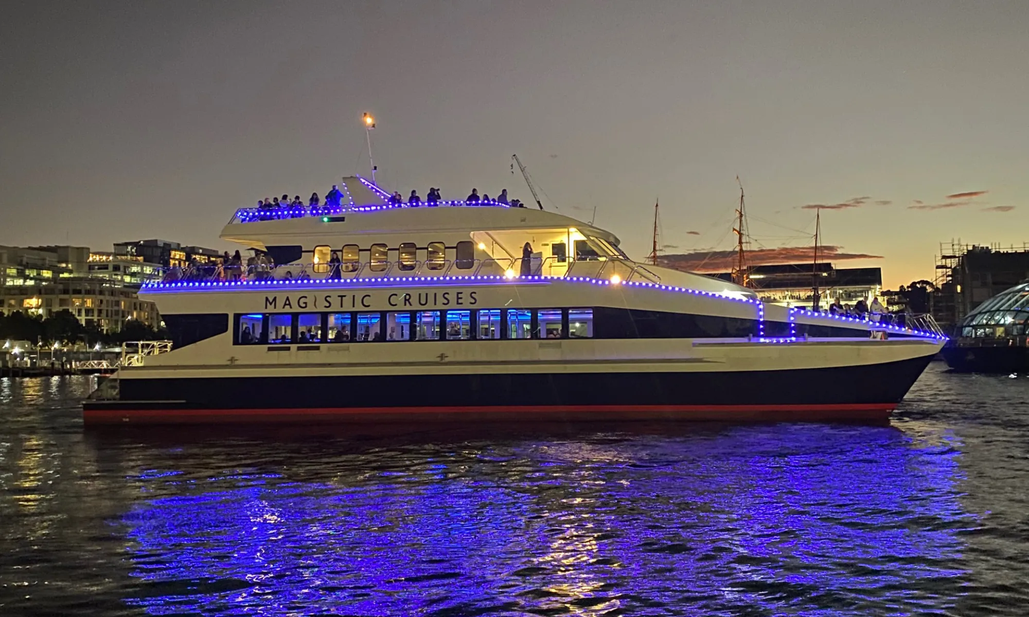 Sydney Vivid Sightseeing Cruise - 90 Minutes | Experience Oz-7